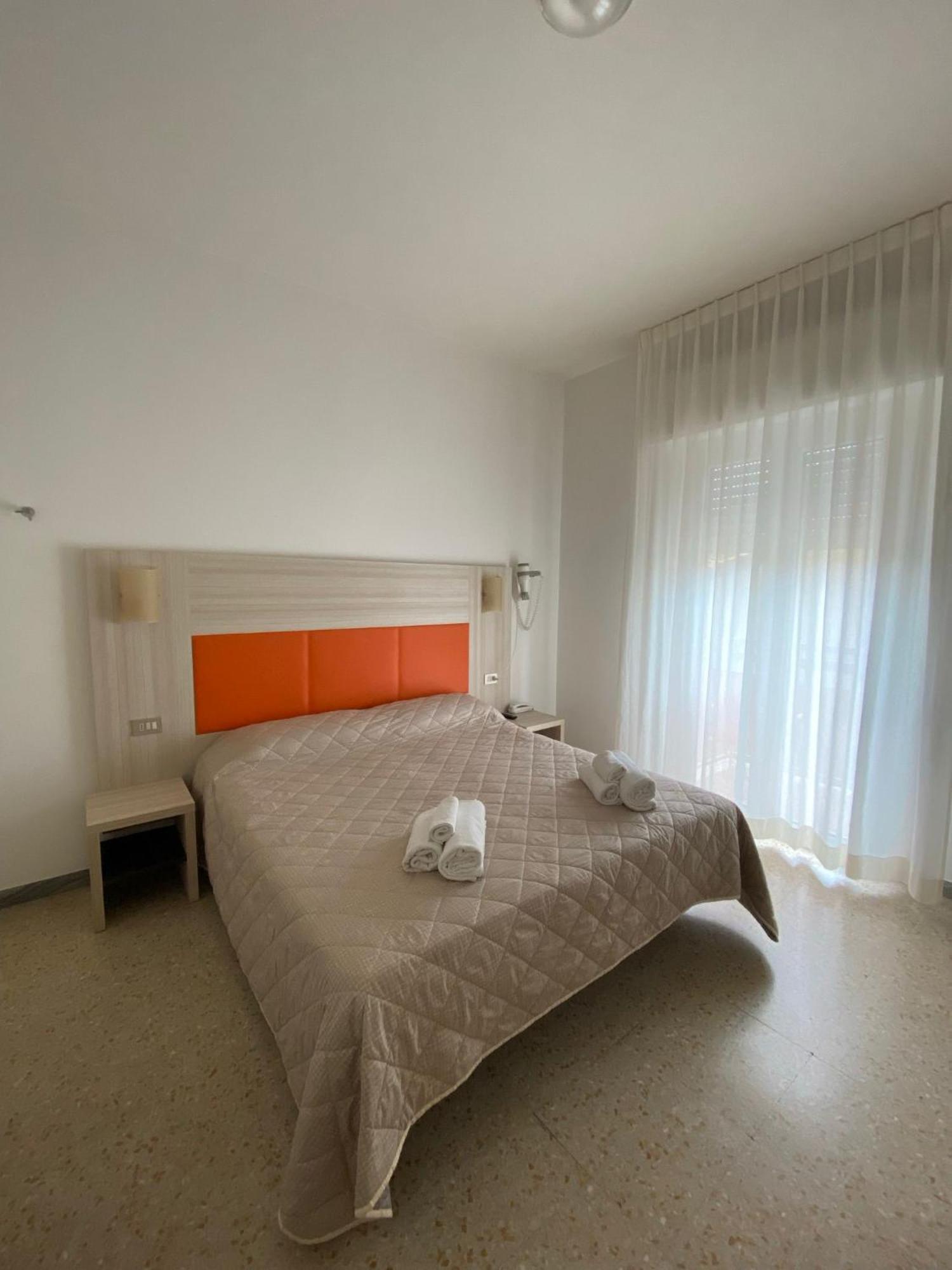 Hotel Silver Rimini Luaran gambar